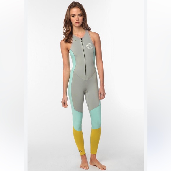 Billabong Salty Jane Wetsuit 2mm Women's Sleeveless Surf Capsule - Picture 1 of 5